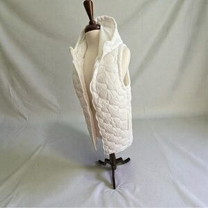 DSG Women's White Puffer Vest